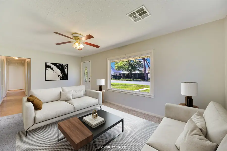 106 Hudgins St, Smithville, TX 78957 - #3