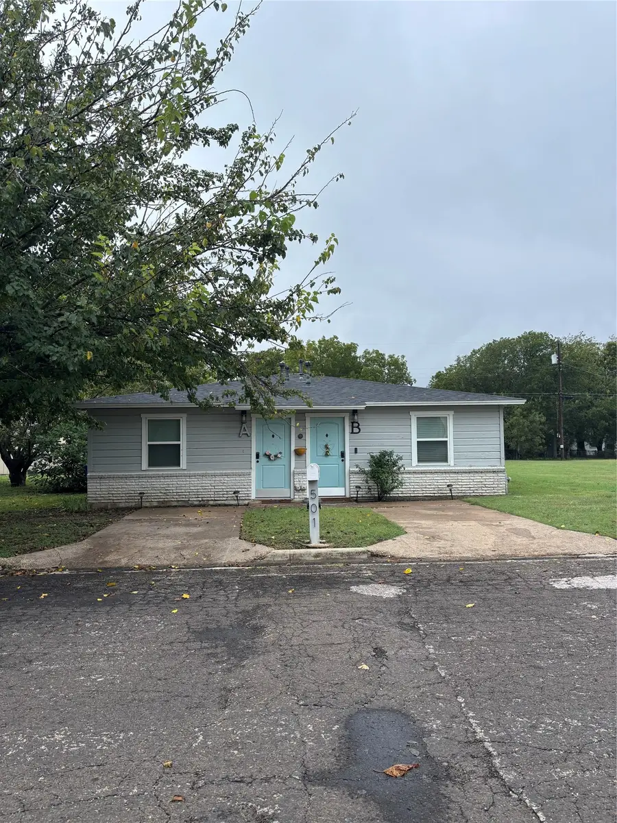 501 W Lincoln Ave #A-B, Copperas Cove, TX 76522 - #2
