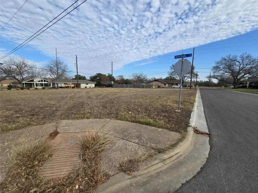 204 E Central Dr, Georgetown, TX 78628 - #3