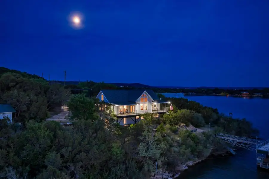 621 Waterway Ln, Burnet, TX 78611 - #2