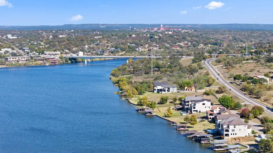 624 Waterside Dr, Marble Falls, TX 78654 - Image #3