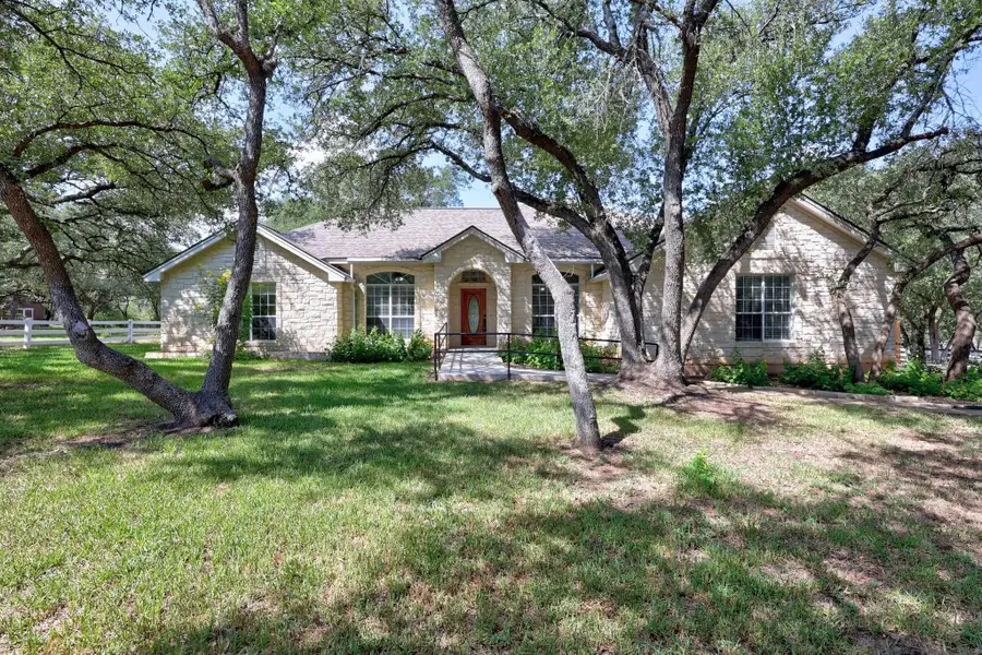 125 Ridgewood Cv, Georgetown, TX 78633 - #2