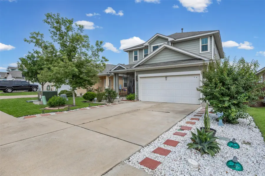 250 Twisted Oaks Ln, Buda, TX 78610 - #2