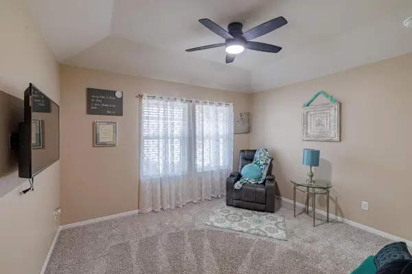 2823 Rustic Hills Dr, Round Rock, TX 78665