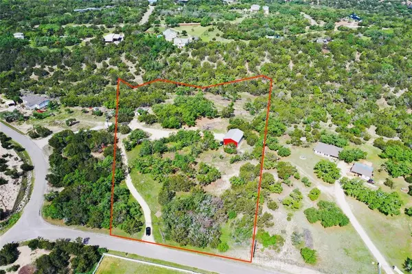 560 Longview Rd, Dripping Springs, TX 78620