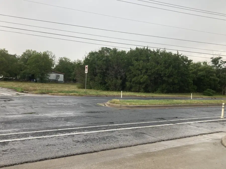 8007 Persimmon Trl, Austin, TX 78745 - #2