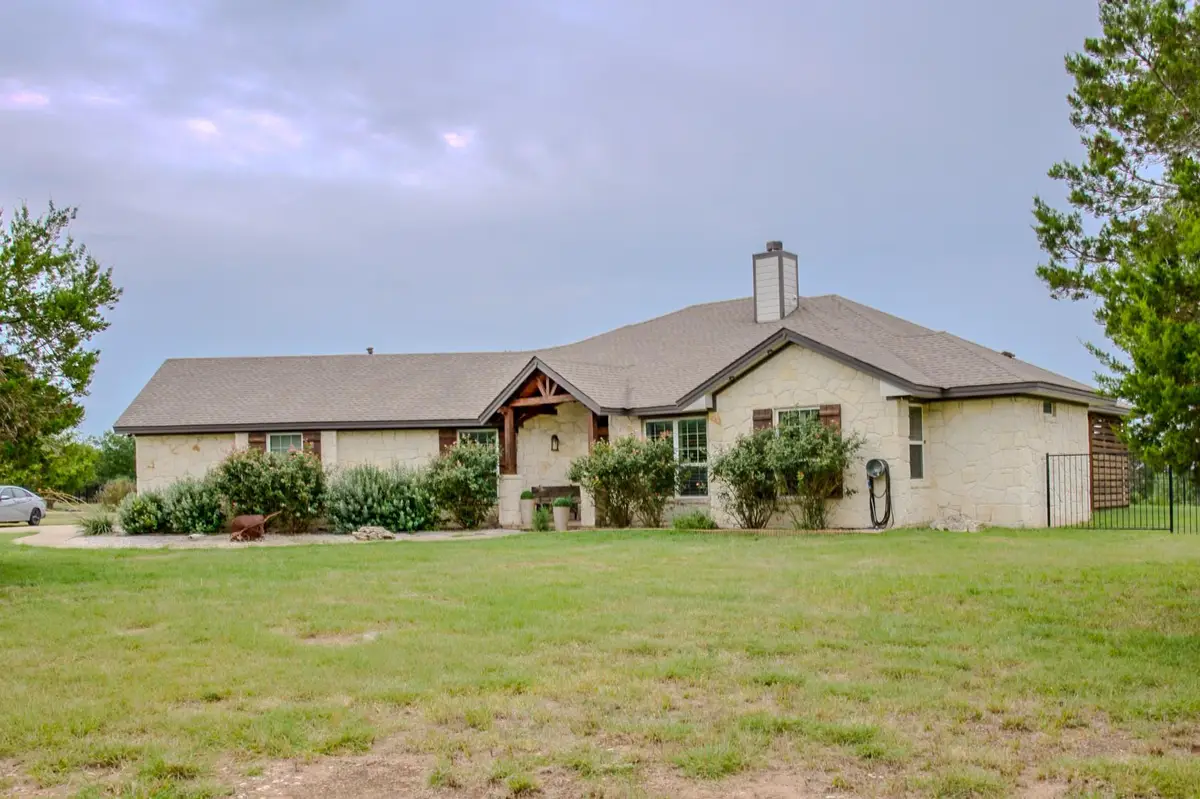 105 Sonora Dr, Bertram, TX 78605 - #1