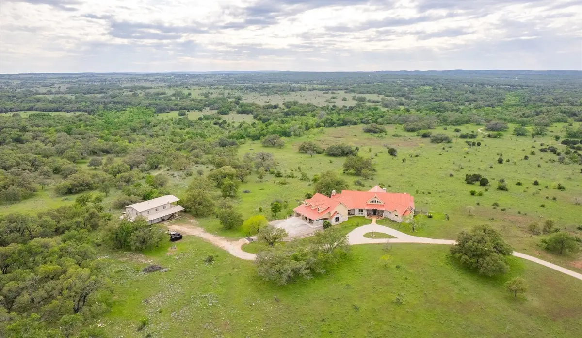 2810 Bridlewood Ranches Dr, San Marcos, TX 78666 - Image #1
