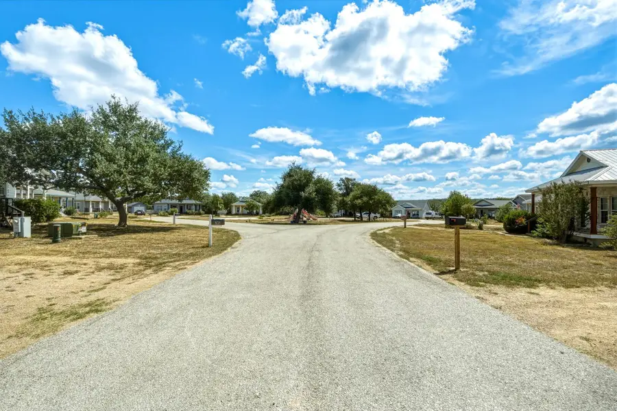 244 Heatherwood Dr #16, Driftwood, TX 78619 - #3