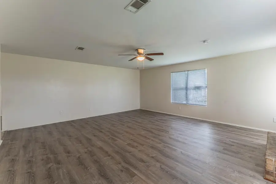 4301 River Oaks Dr, Killeen, TX 76543 - #2