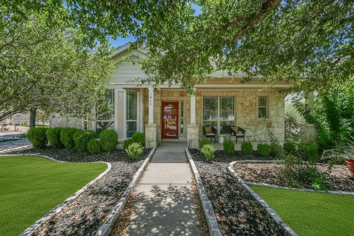 1049 Sanders, Kyle, TX 78640 - #1