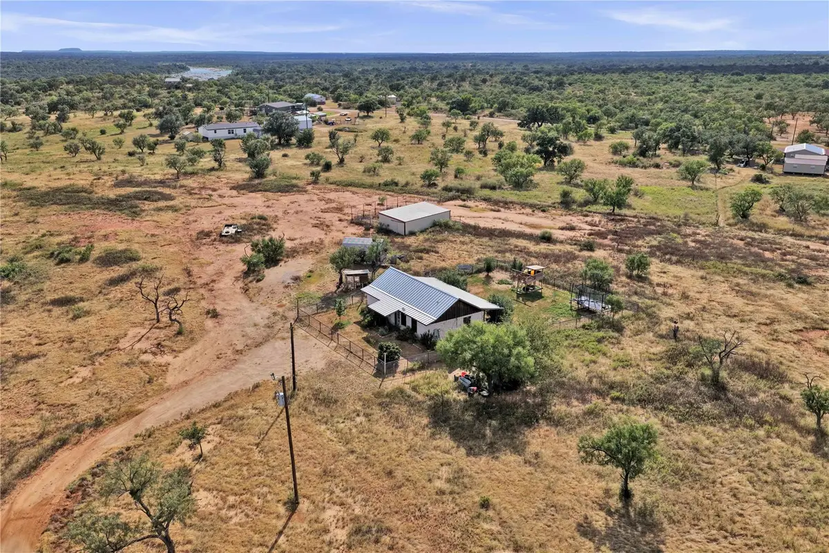 127 Offer Ln, Llano, TX 78643 - Image #1