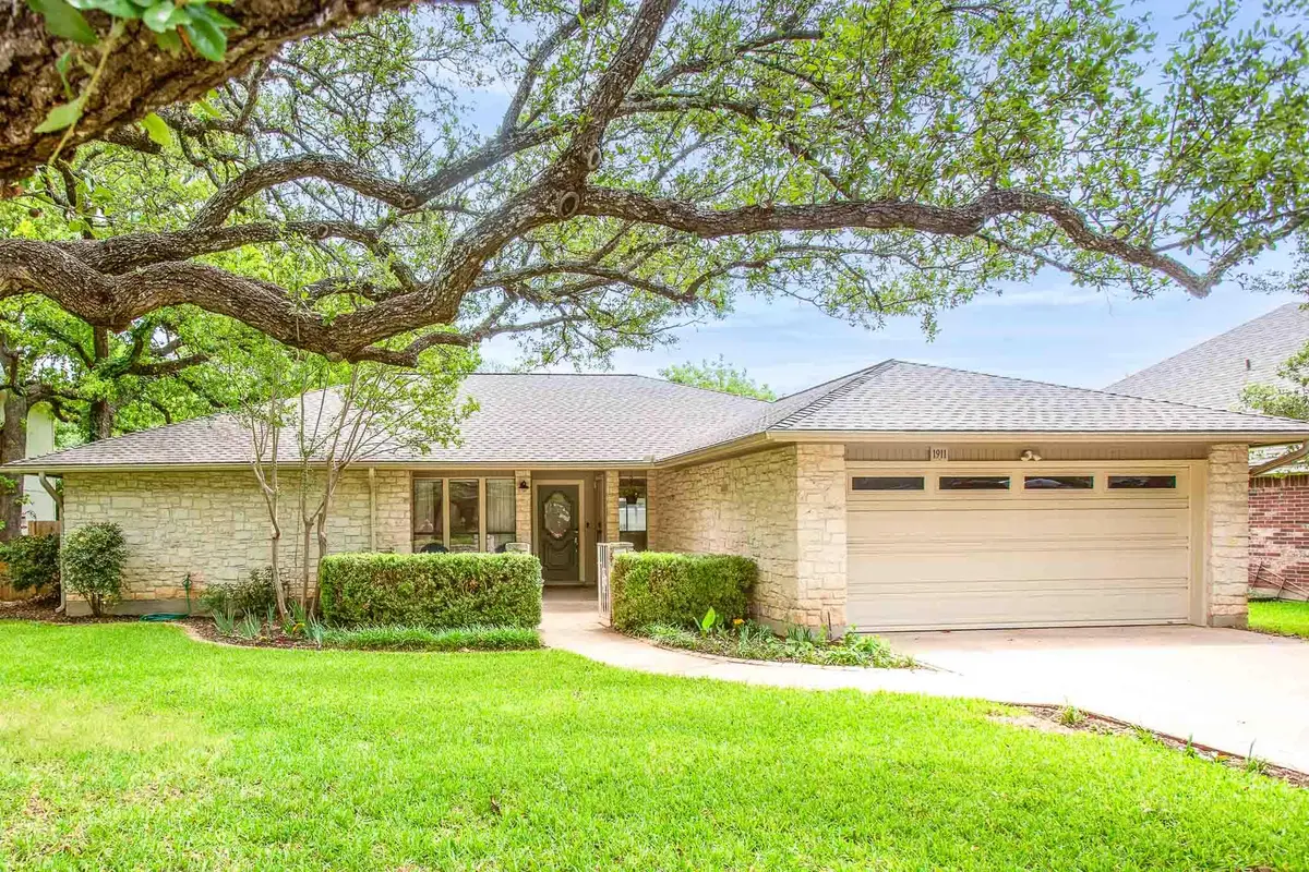 1911 Oakview Dr, Round Rock, TX 78681 - #1