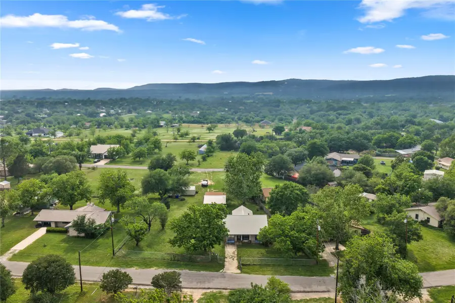 210 N River Oaks Dr, Burnet, TX 78611 - #2
