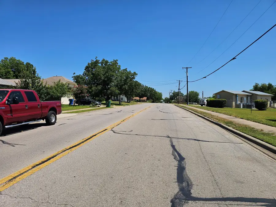 603 S Railroad Ave, Pflugerville, TX 78660 - #3