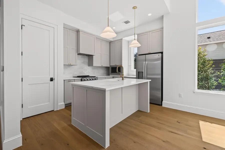 1410 Perez St #1, Austin, TX 78721 - #2