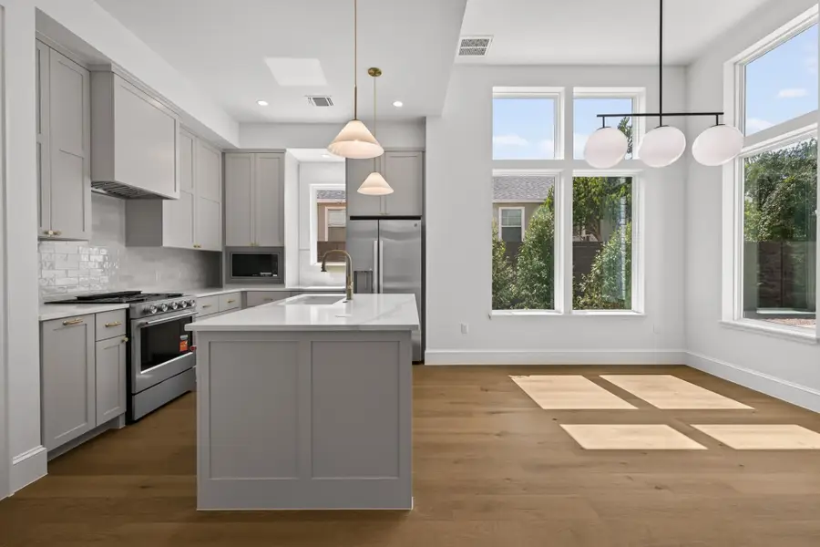 1410 Perez St #1, Austin, TX 78721 - #3