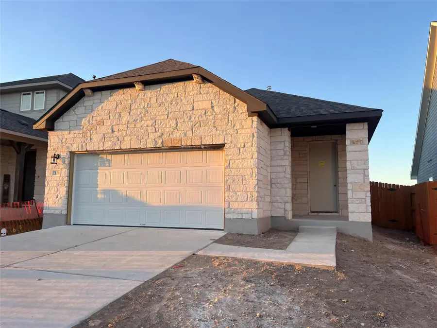 121 Clover Bnd, Liberty Hill, TX 78642 - #2