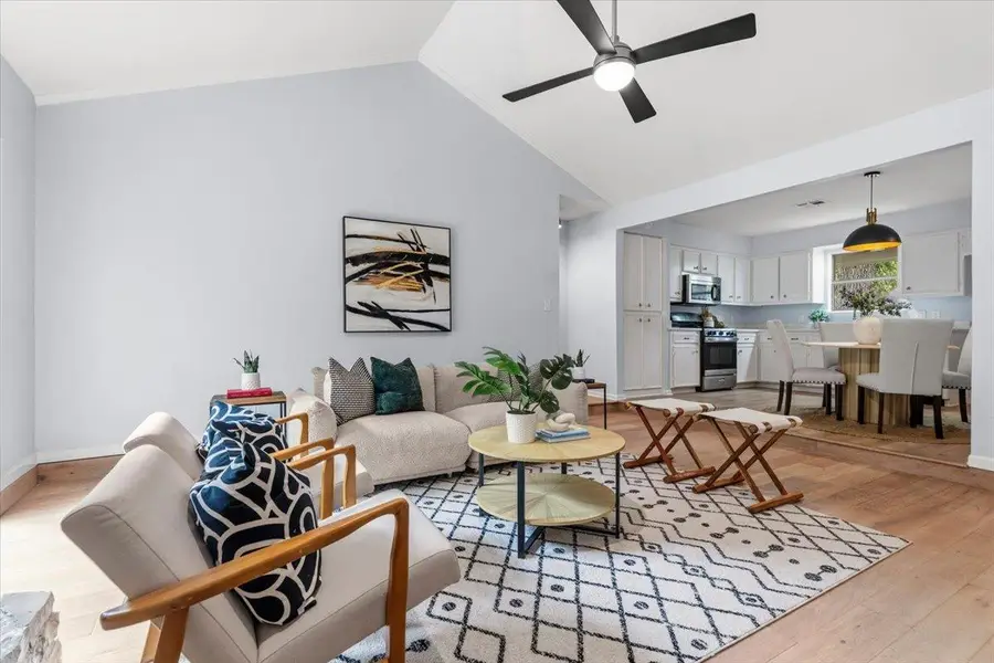 6209 Sun Vista Dr, Austin, TX 78749 - #2