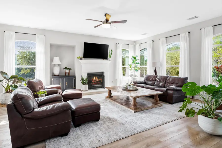 13612 Flat Top Ranch Rd, Austin, TX 78732 - Image #3