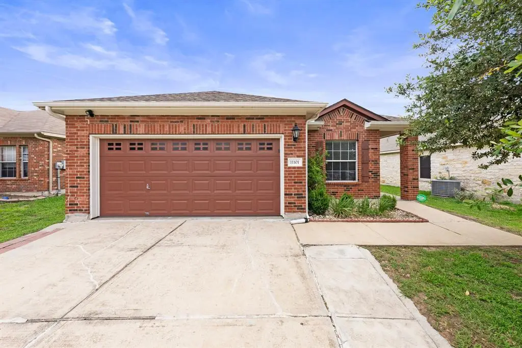 11101 Liberty Farms Dr, Austin, TX 78754 - #1