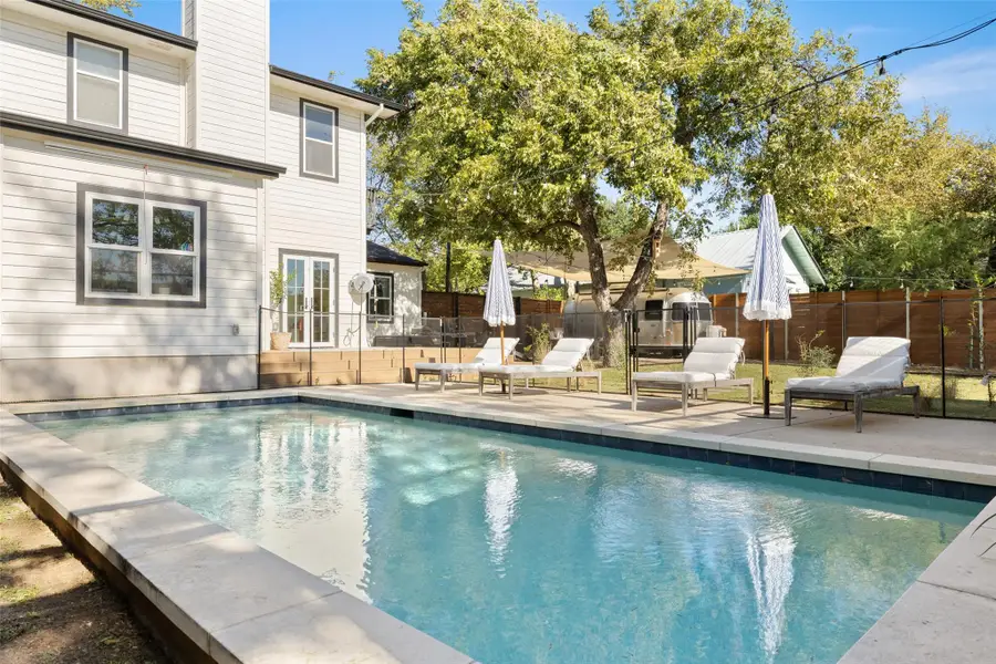 909 E 50th St, Austin, TX 78751 - #3