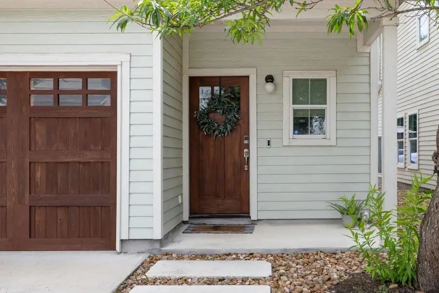 2705 Halcyon Dr #7, Austin, TX 78702 - #2