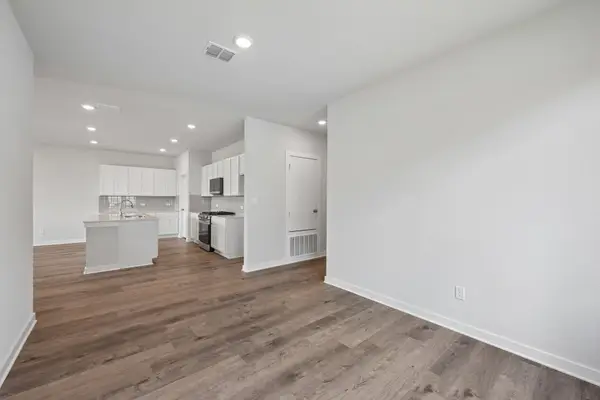 13512 Derby Ride Dr, Buda, TX 78610