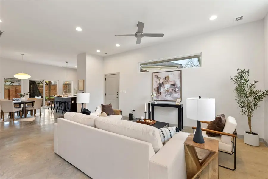 2805 Sol Wilson Ave #B, Austin, TX 78702 - #3