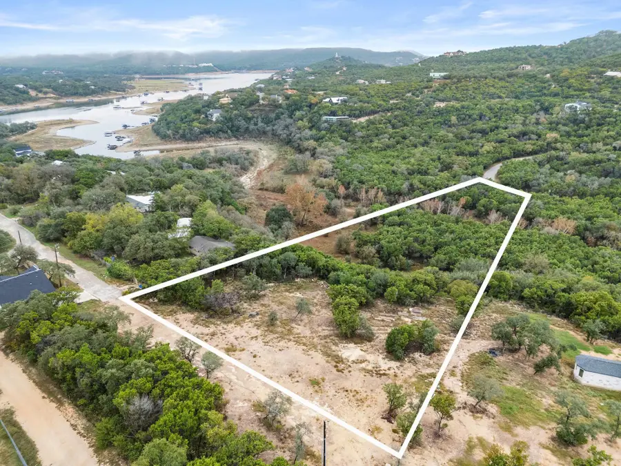 18211 Gregg Bluff Rd, Jonestown, TX 78645 - Image #3