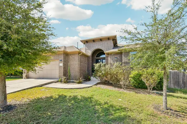 124 S Sage Holw, Dripping Springs, TX 78620