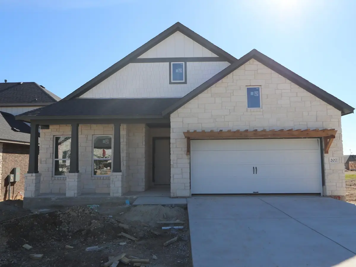 207 Bishop Wood Rd, Dripping Springs, TX 78620 - Image #1