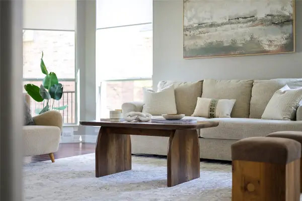 9817 Royal New Kent Dr, Austin, TX 78717