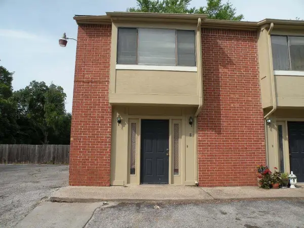 1221 W Hopkins St #8, San Marcos, TX 78666
