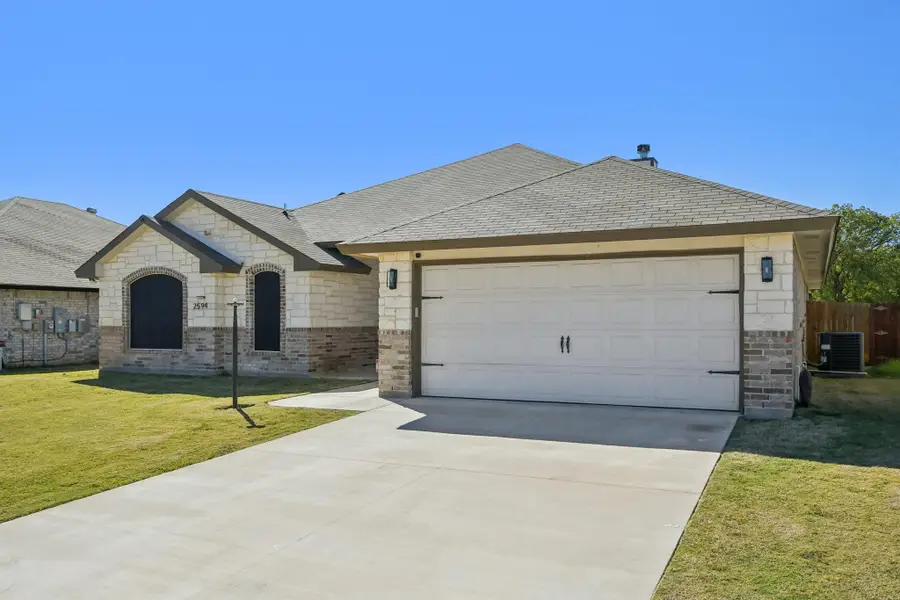 2594 Belle Hubbard Trl, Belton, TX 76513 - Image #2