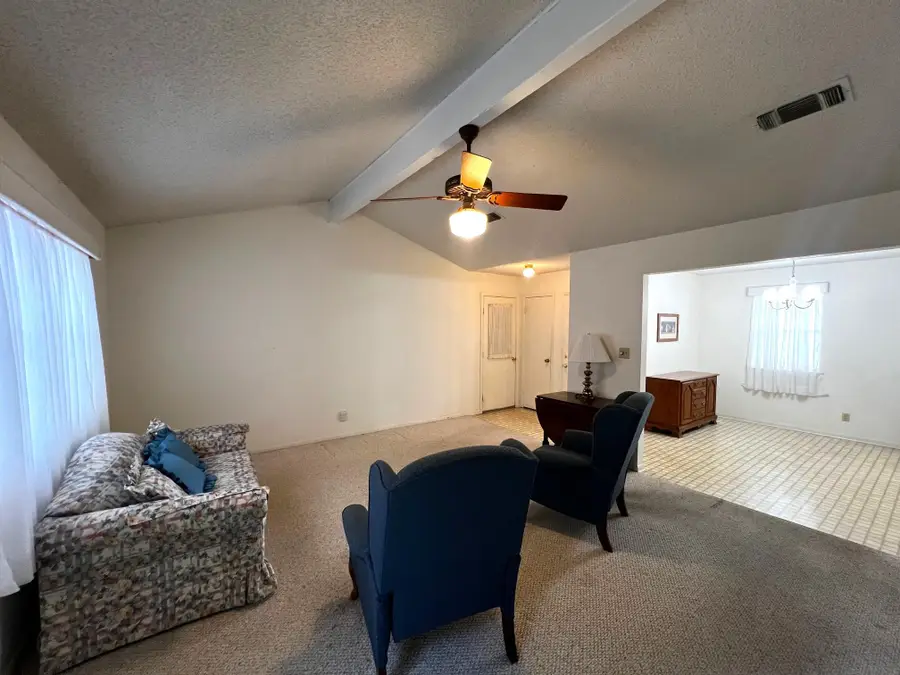 240 S Reed Cir, La Grange, TX 78945 - #2