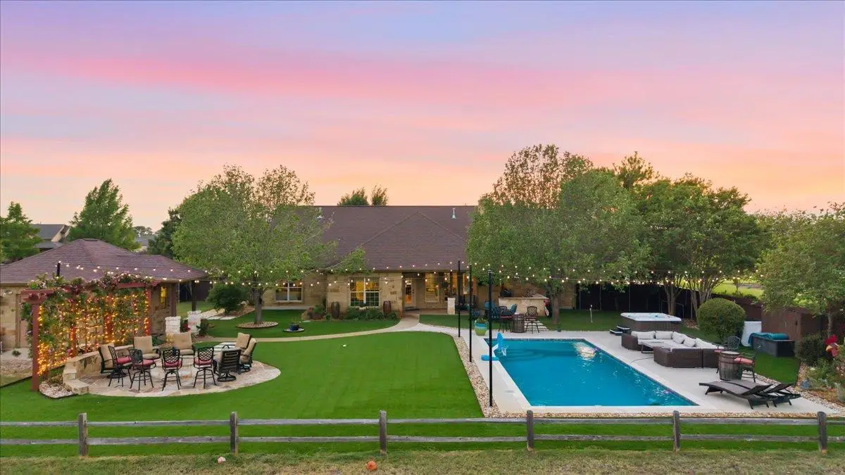 111 Axis Trl, Bastrop, TX 78602 - #1