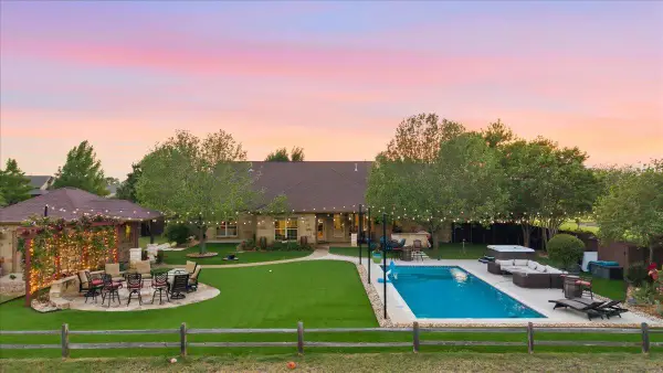 111 Axis Trl, Bastrop, TX 78602