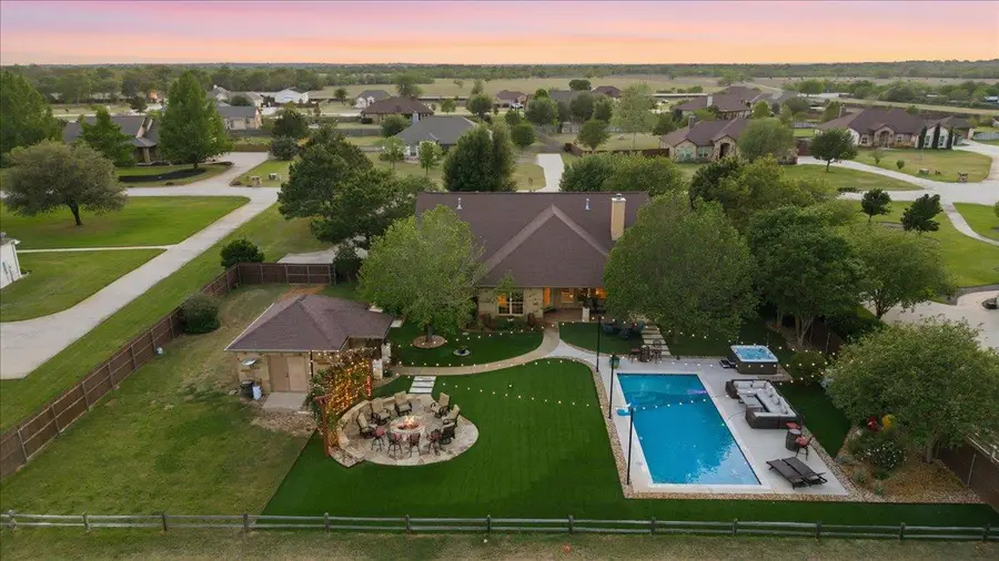 111 Axis Trl, Bastrop, TX 78602 - #2