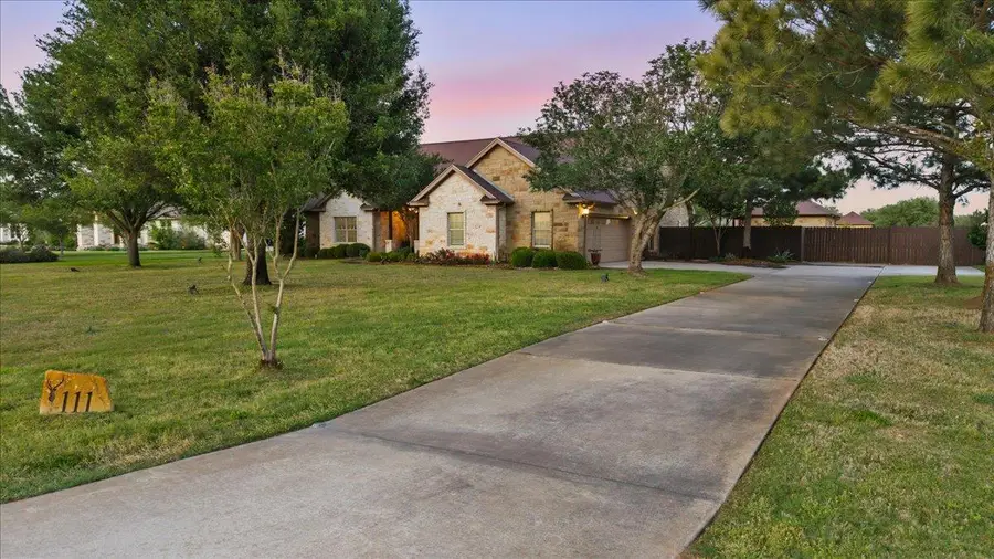 111 Axis Trl, Bastrop, TX 78602 - #3