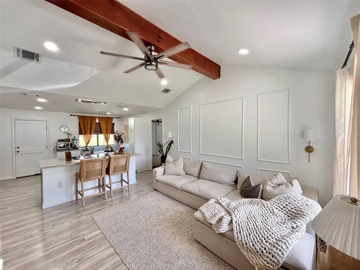 308 River Hills Dr, San Marcos, TX 78666 - #1