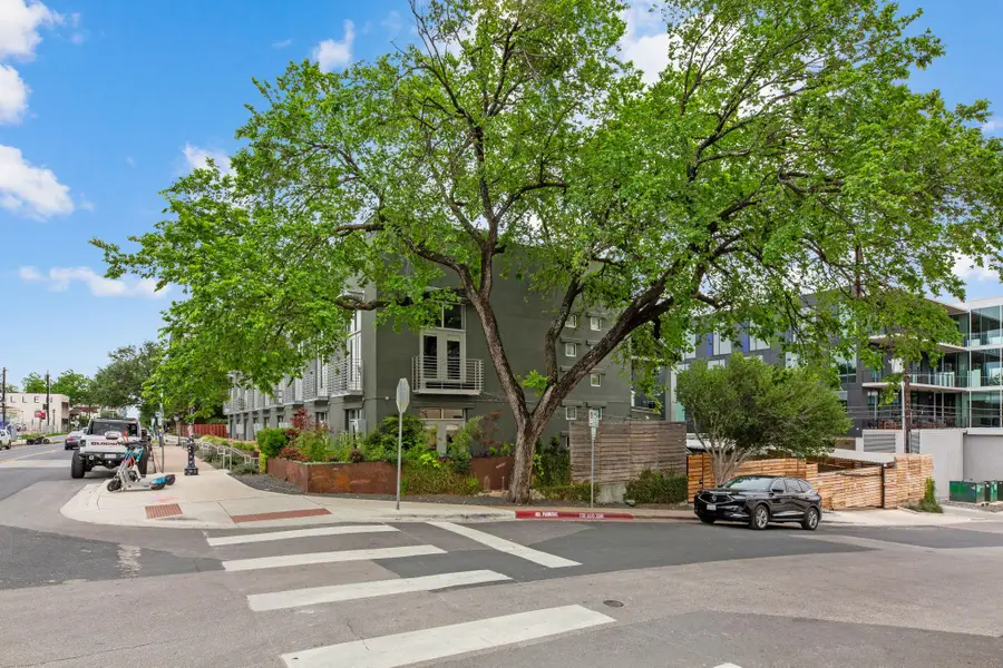 1305 E 6th St #13, Austin, TX 78702 - #2