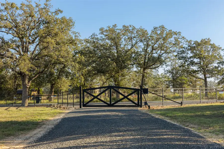 3744 Mule Creek Rd, Harwood, TX 78632 - #2