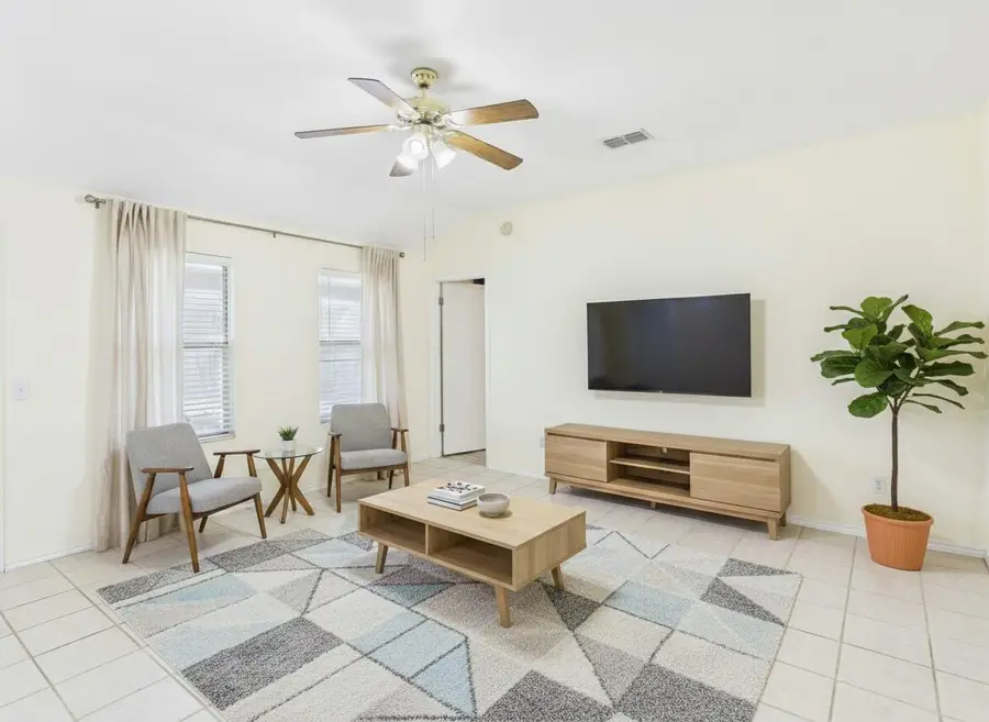 600 Clearcreek Dr, Leander, TX 78641 - #2