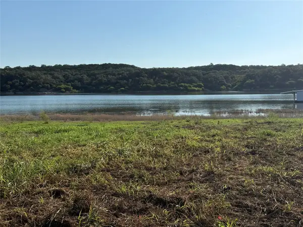 11 Westshore Ln, Spicewood, TX 78669