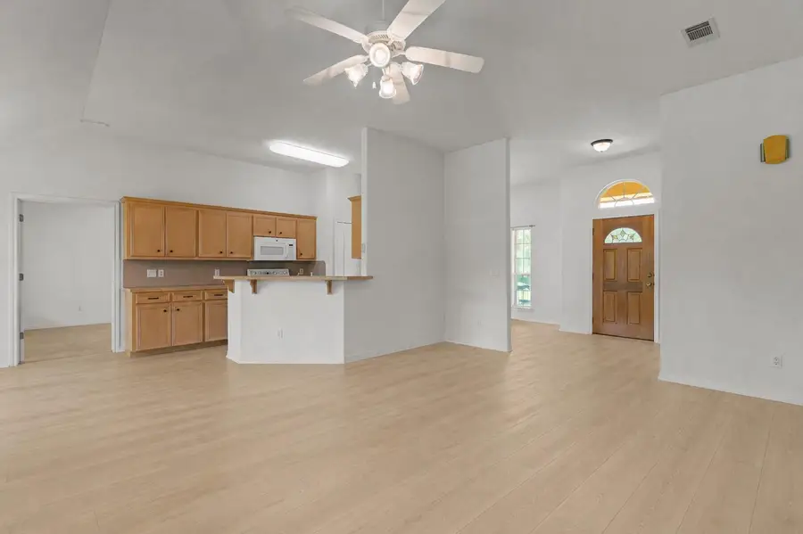 106 Stacey Ln, Georgetown, TX 78628 - #3