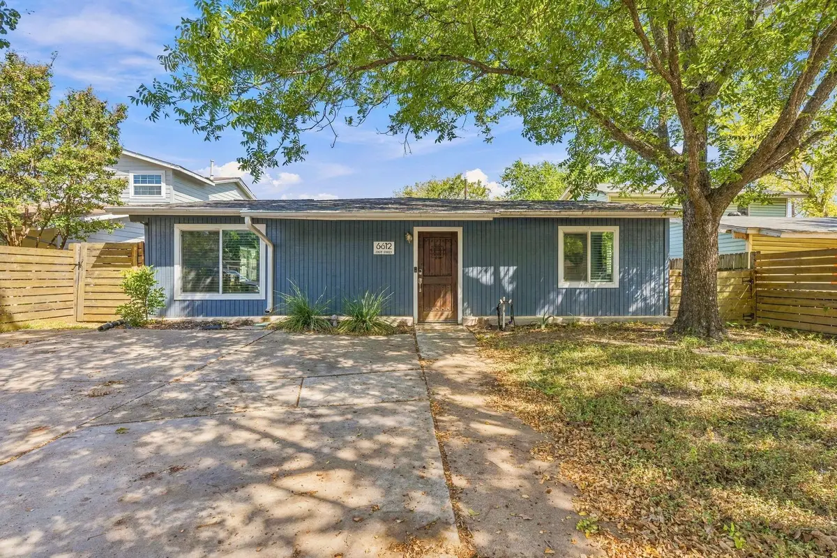 6612 Cruz St, Austin, TX 78741 - #1
