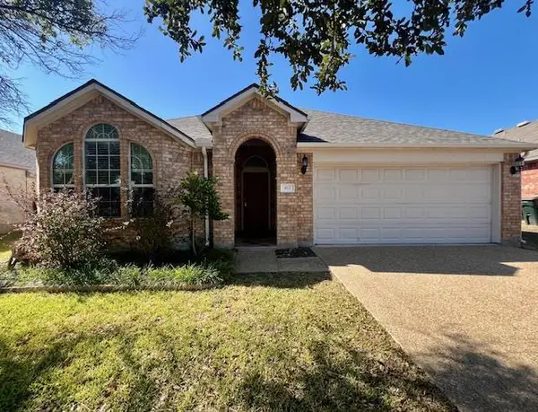 412 Golden Eagle Ln, Leander, TX 78641