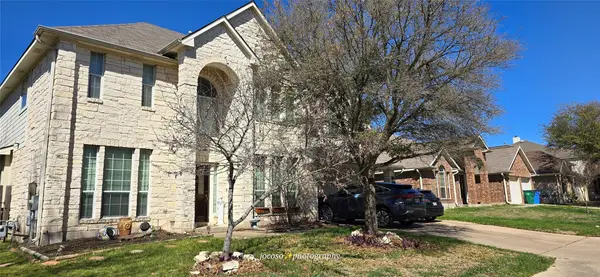 16902 Brewer Blackbird Dr, Pflugerville, TX 78660