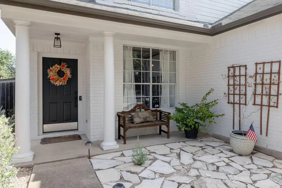 4624 Hoffman Dr, Austin, TX 78749 - #2